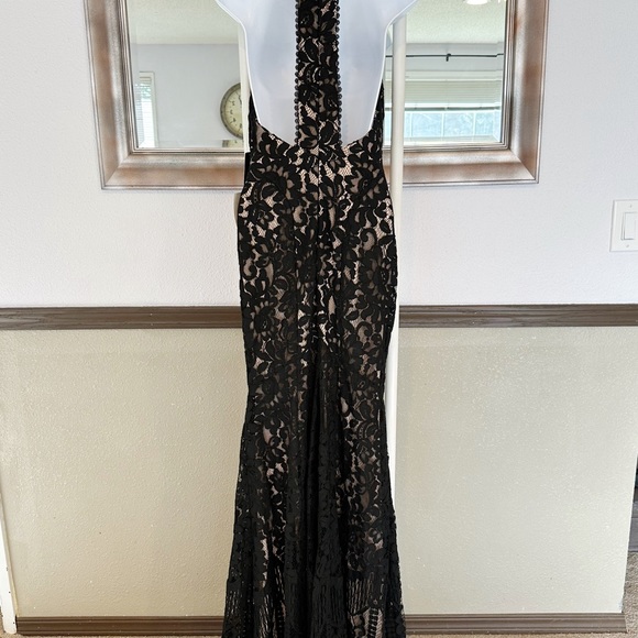 Plunging Neckline Black Lace Illusion Dress sz S - Picture 6 of 8